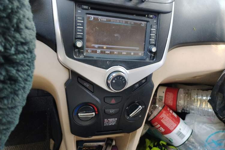 Used Chery Fengyun 2 2015 1.5L Manual New Edition Audio And AC Panel