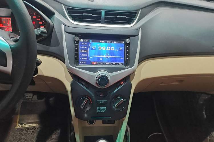 Used Chery Fengyun 2 2015 1.5L Manual New Edition Audio And AC Panel