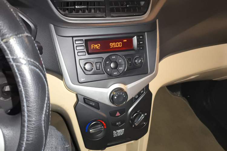Used Chery Fengyun 2 2015 1.5L Manual New Edition Audio And AC Panel