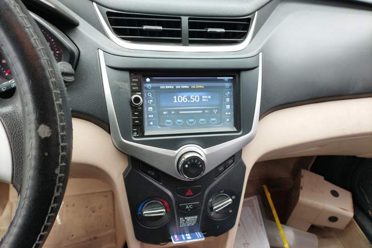 Used Chery Fengyun 2 2015 1.5L Manual New Edition Audio And AC Panel