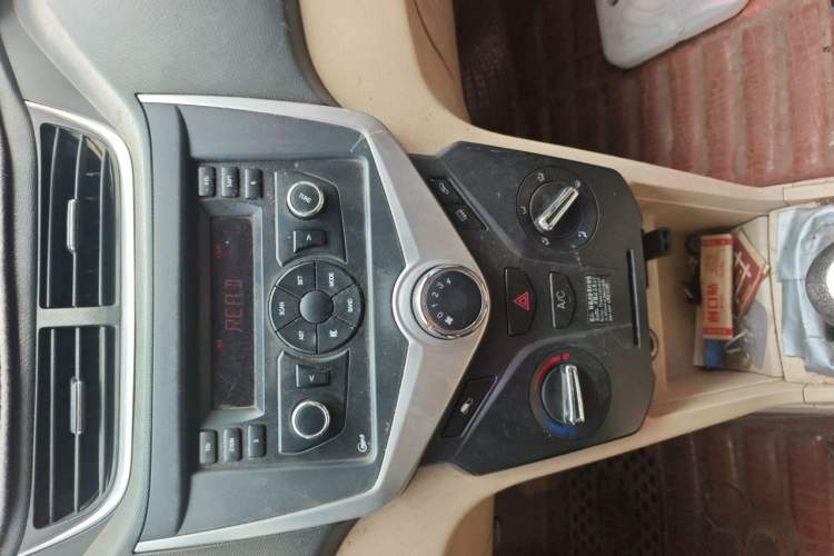 Used Chery Fengyun 2 2015 1.5L Manual New Edition Audio And AC Panel
