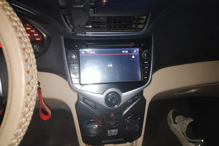 Used Chery Fengyun 2 2015 1.5L Manual New Edition Audio And AC Panel