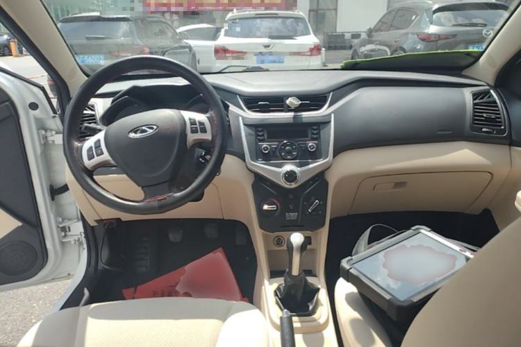 Used Chery Fengyun 2 2015 1.5L Manual New Edition Center Console