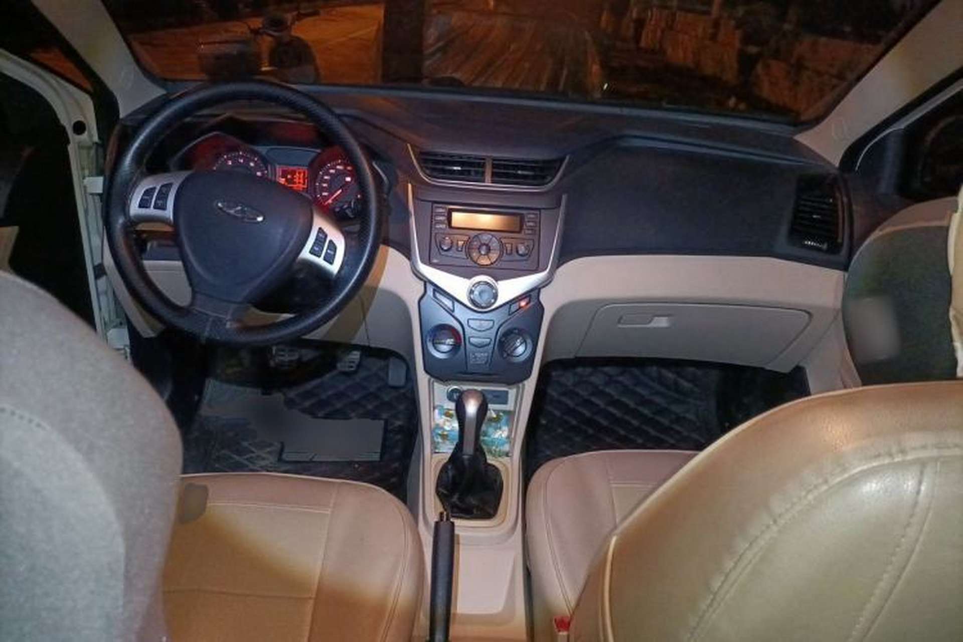 Used Chery Fengyun 2 2015 1.5L Manual New Edition Center Console