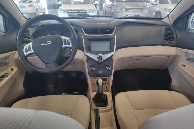 Used Chery Fengyun 2 2015 1.5L Manual New Edition Center Console