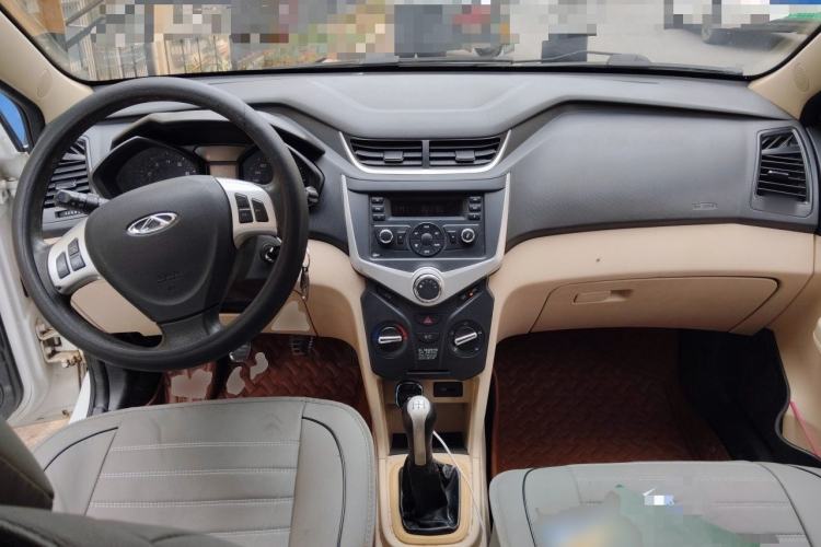 Used Chery Fengyun 2 2015 1.5L Manual New Edition Center Console