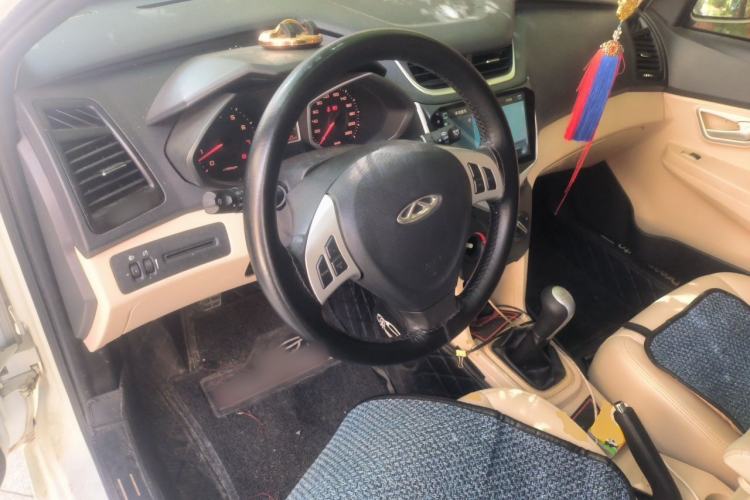 Used Chery Fengyun 2 2015 1.5L Manual New Edition Center Console