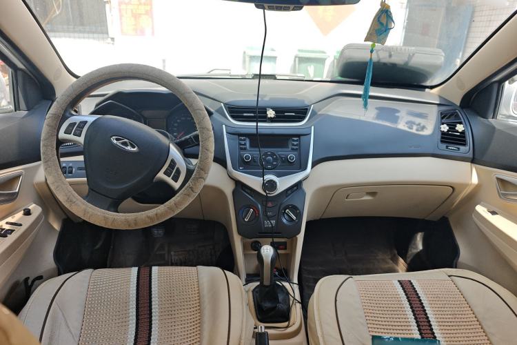 Used Chery Fengyun 2 2015 1.5L Manual New Edition Center Console