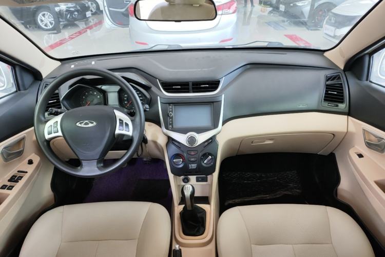Used Chery Fengyun 2 2015 1.5L Manual New Edition Center Console