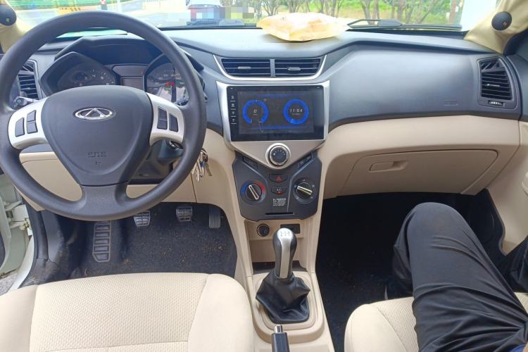 Used Chery Fengyun 2 2015 1.5L Manual New Edition Center Console