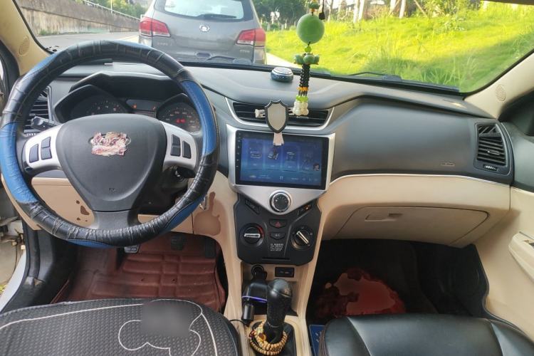 Used Chery Fengyun 2 2015 1.5L Manual New Edition Center Console