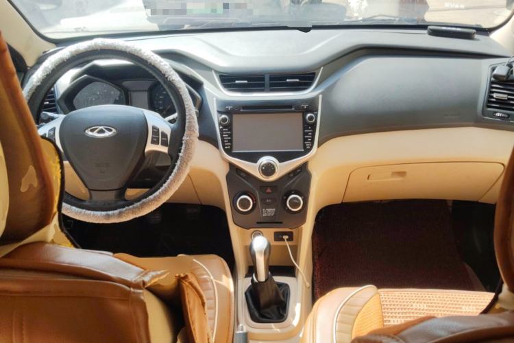 Used Chery Fengyun 2 2015 1.5L Manual New Edition Center Console