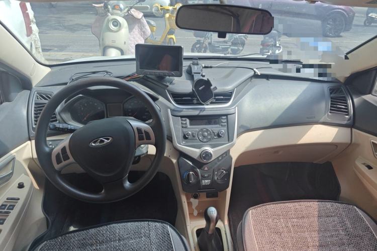 Used Chery Fengyun 2 2015 1.5L Manual New Edition Center Console