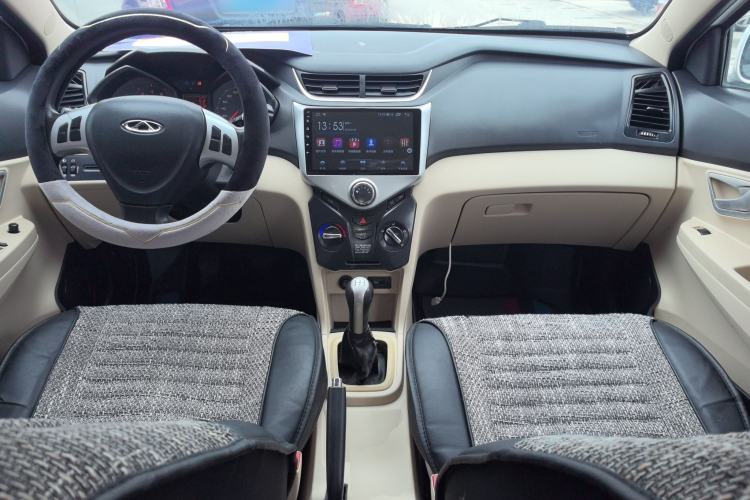 Used Chery Fengyun 2 2015 1.5L Manual New Edition Center Console