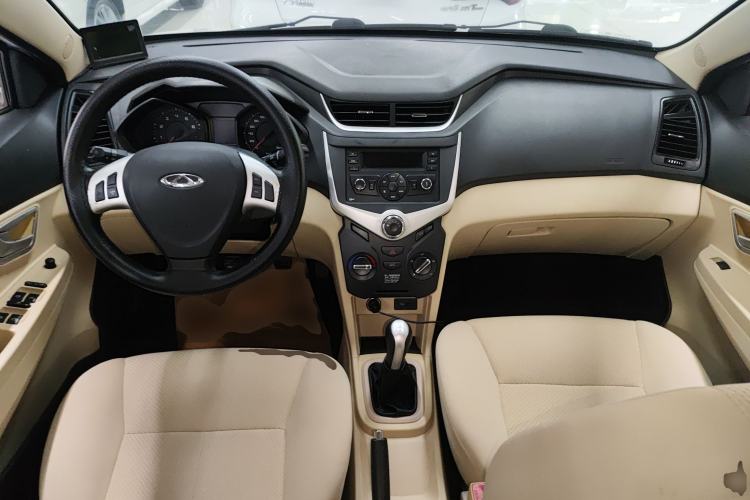 Used Chery Fengyun 2 2015 1.5L Manual New Edition Center Console