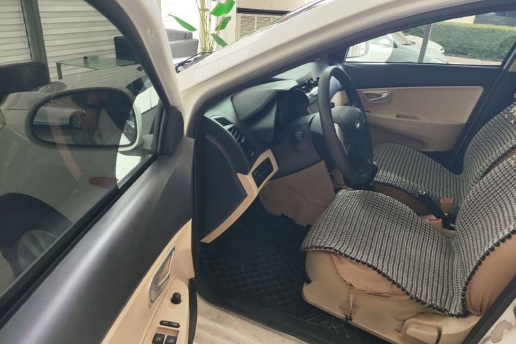 Used Chery Fengyun 2 2015 1.5L Manual New Edition Driver Seat