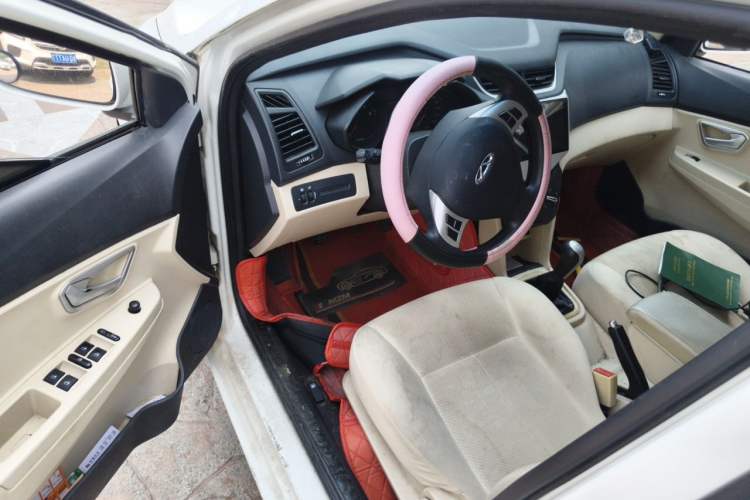 Used Chery Fengyun 2 2015 1.5L Manual New Edition Driver Seat