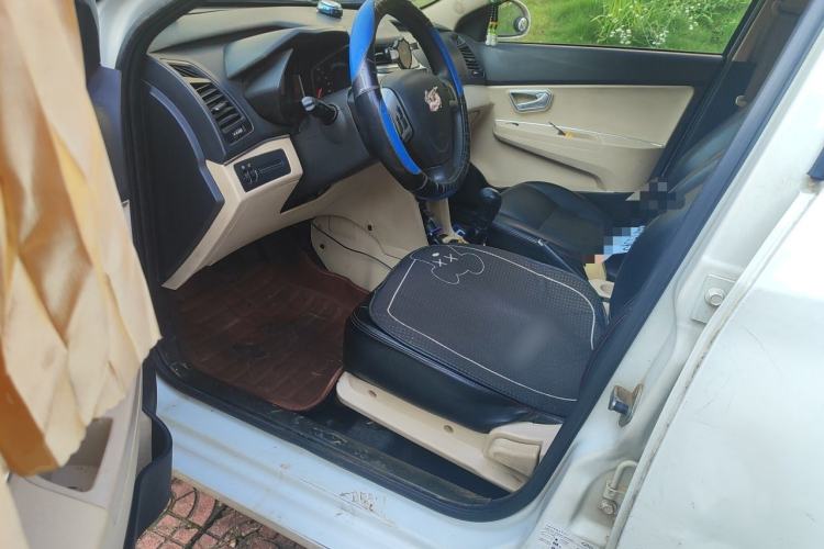 Used Chery Fengyun 2 2015 1.5L Manual New Edition Driver Seat