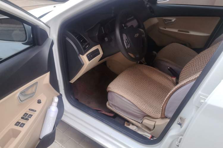 Used Chery Fengyun 2 2015 1.5L Manual New Edition Driver Seat