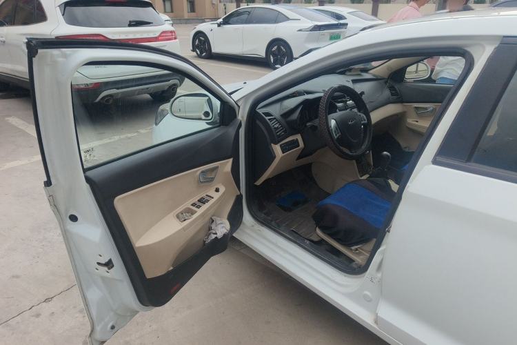 Used Chery Fengyun 2 2015 1.5L Manual New Edition Driver Seat