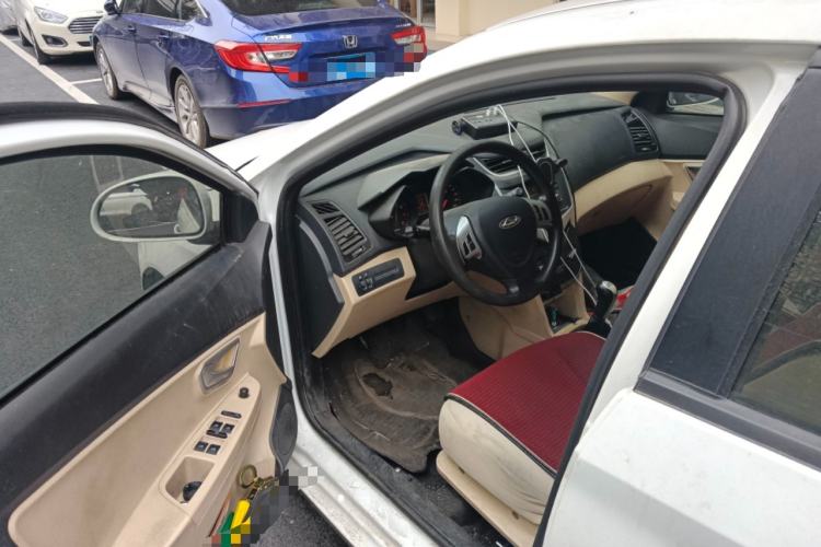 Used Chery Fengyun 2 2015 1.5L Manual New Edition Driver Seat
