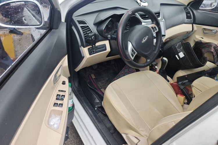 Used Chery Fengyun 2 2015 1.5L Manual New Edition Driver Seat