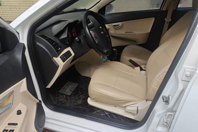 Used Chery Fengyun 2 2015 1.5L Manual New Edition Driver Seat