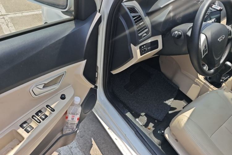 Used Chery Fengyun 2 2015 1.5L Manual New Edition Driver Seat
