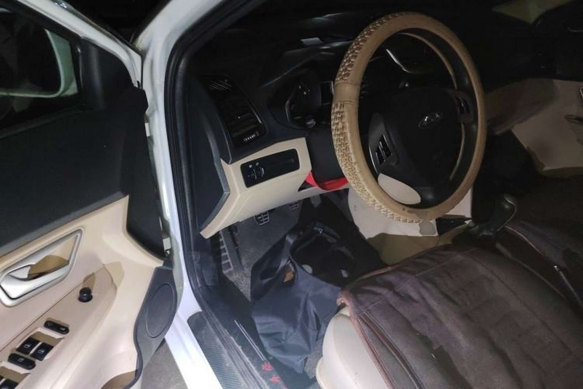 Used Chery Fengyun 2 2015 1.5L Manual New Edition Driver Seat