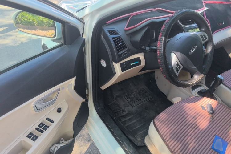 Used Chery Fengyun 2 2015 1.5L Manual New Edition Driver Seat