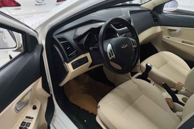 Used Chery Fengyun 2 2015 1.5L Manual New Edition Driver Seat
