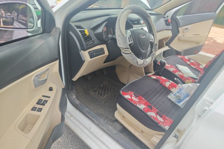 Used Chery Fengyun 2 2015 1.5L Manual New Edition Driver Seat