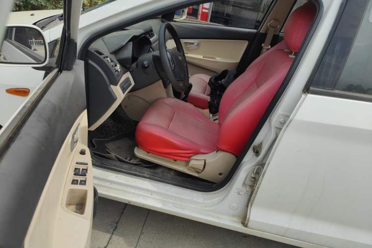 Used Chery Fengyun 2 2015 1.5L Manual New Edition Driver Seat