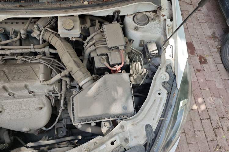 Used Chery Fengyun 2 2015 1.5L Manual New Edition Engine Bay Left