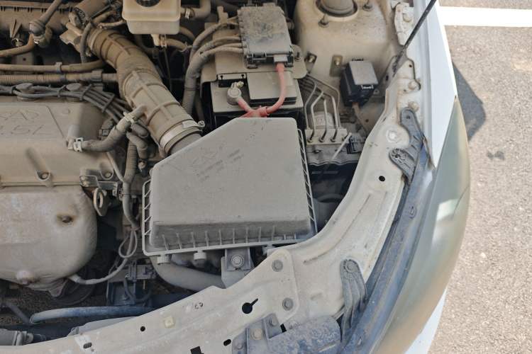 Used Chery Fengyun 2 2015 1.5L Manual New Edition Engine Bay Left