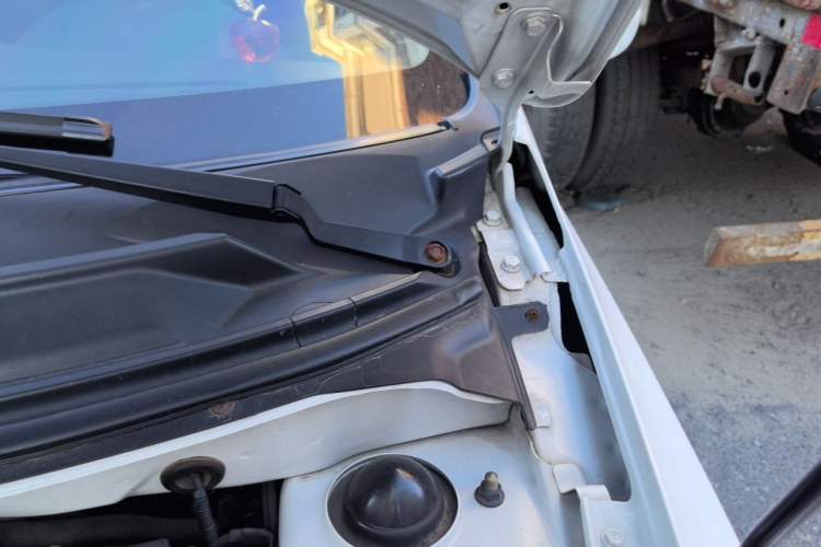 Used Chery Fengyun 2 2015 1.5L Manual New Edition Engine Bay Left