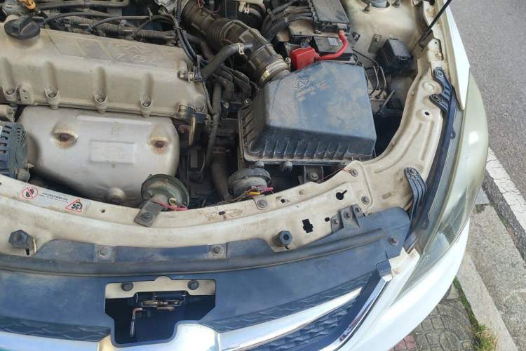 Used Chery Fengyun 2 2015 1.5L Manual New Edition Engine Bay Left