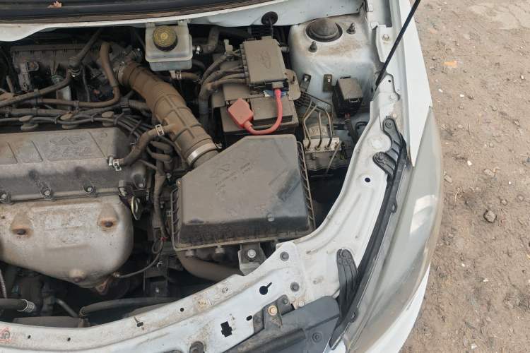 Used Chery Fengyun 2 2015 1.5L Manual New Edition Engine Bay Left