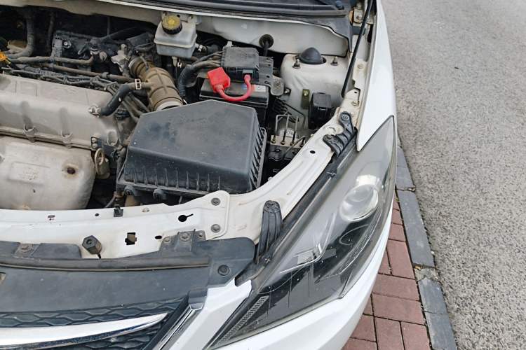 Used Chery Fengyun 2 2015 1.5L Manual New Edition Engine Bay Left