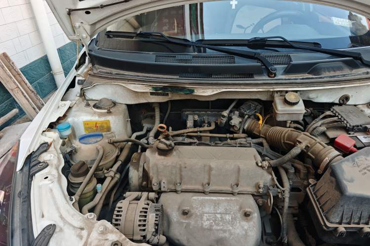 Used Chery Fengyun 2 2015 1.5L Manual New Edition Engine Bay Right