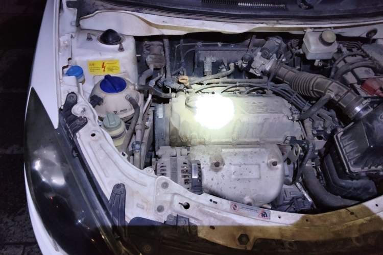 Used Chery Fengyun 2 2015 1.5L Manual New Edition Engine Bay Right