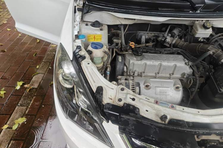 Used Chery Fengyun 2 2015 1.5L Manual New Edition Engine Bay Right