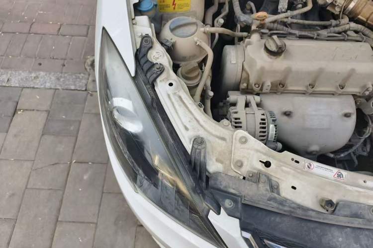 Used Chery Fengyun 2 2015 1.5L Manual New Edition Engine Bay Right