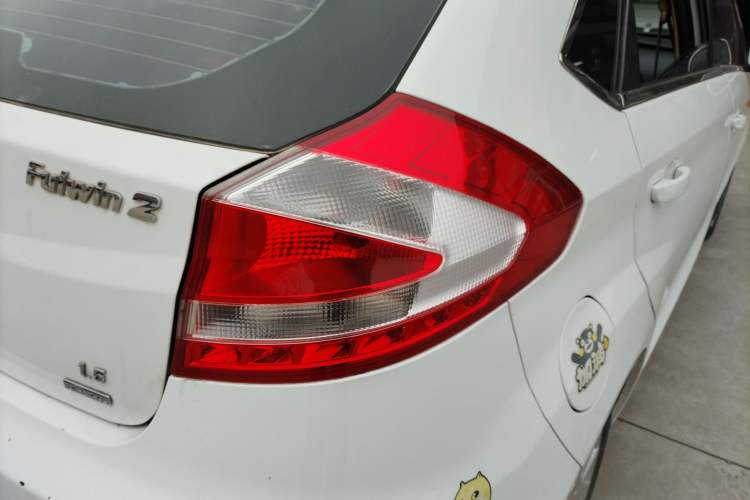 Used Chery Fengyun 2 2015 1.5L Manual New Edition Exterior 3