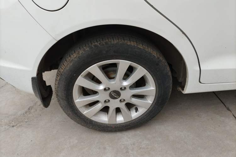 Used Chery Fengyun 2 2015 1.5L Manual New Edition Exterior 5