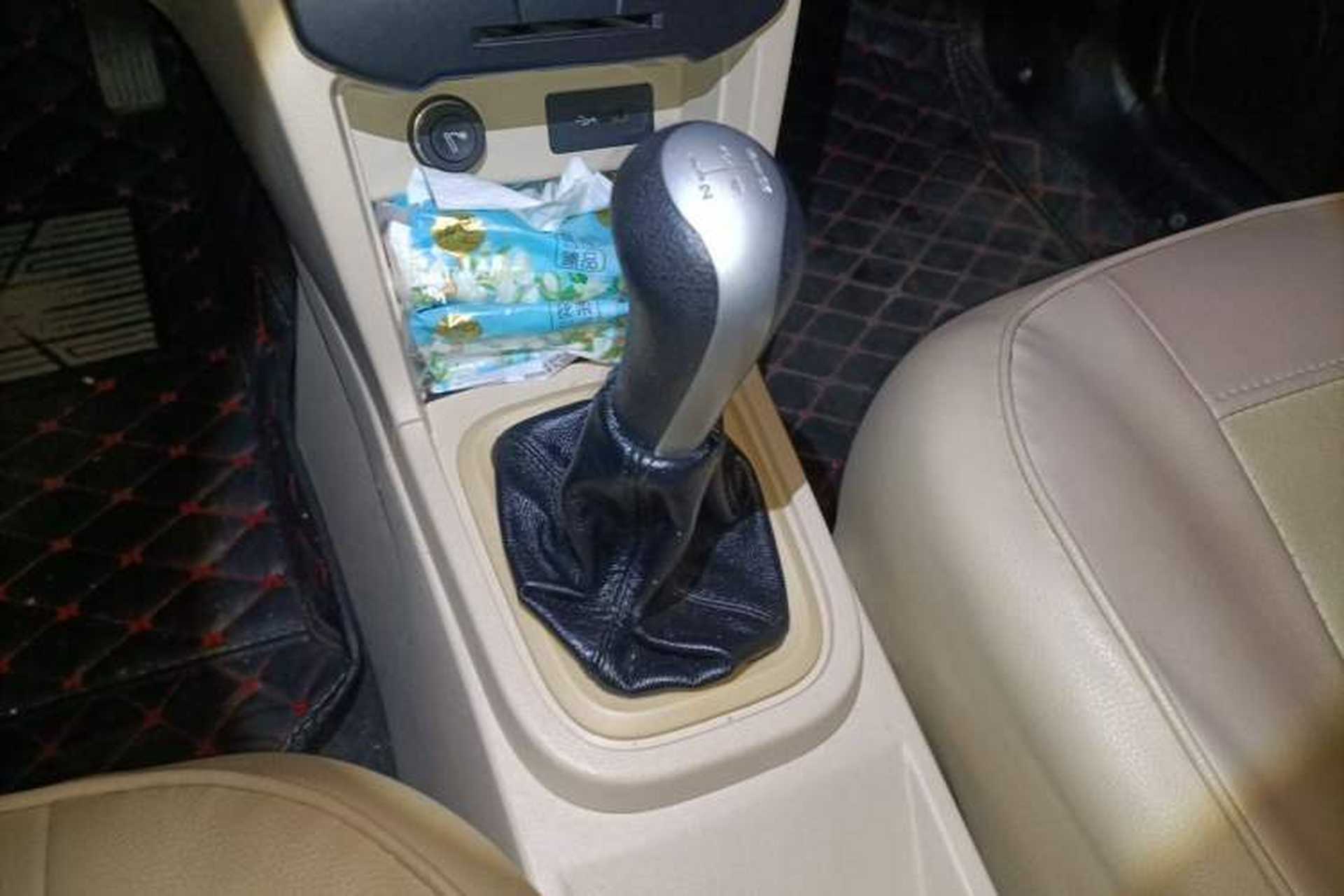 Used Chery Fengyun 2 2015 1.5L Manual New Edition Gear Lever