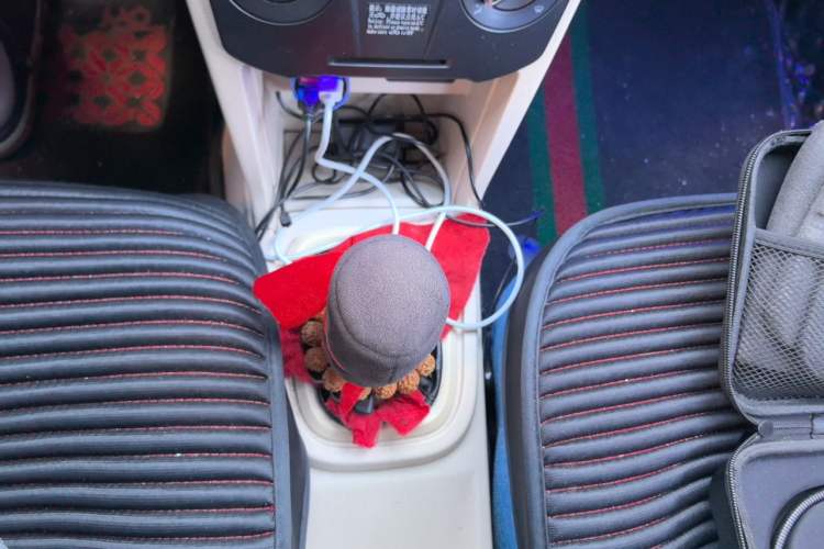 Used Chery Fengyun 2 2015 1.5L Manual New Edition Gear Lever