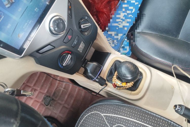 Used Chery Fengyun 2 2015 1.5L Manual New Edition Gear Lever