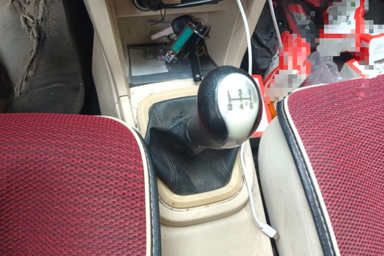 Used Chery Fengyun 2 2015 1.5L Manual New Edition Gear Lever
