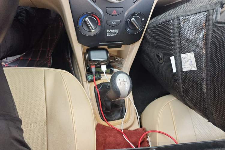 Used Chery Fengyun 2 2015 1.5L Manual New Edition Gear Lever
